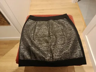 Falda Adolfo Domínguez Negra y Plateada Talla 40
