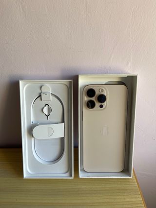 iPhone 16 Pro Max 512 GB Oro Rosa.