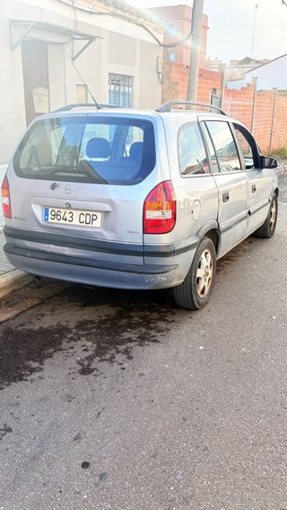 Opel Zafira 2004