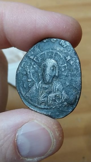 Follis Constantino X