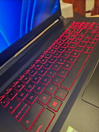 Portátil Gaming MSI Katana GF76