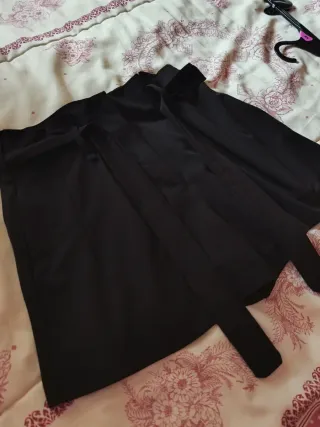 Pantalón corto vestir negro