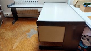 Mesa de oficina L moderna