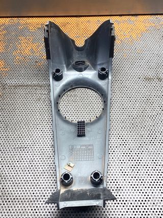 Carenado central depósito Husqvarna 401