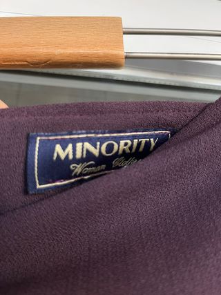 Falda de tubo en color malva de mujer