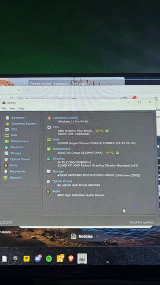 PC da gaming XPG con RGB