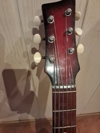 Guitarra Eléctrica Vintage Blanca