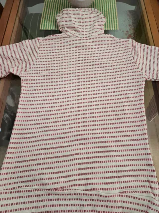 Sudadera en talla L y XL. CON ETIQUETA