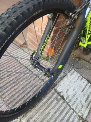 Bicicleta Rockrider ST500 Amarilla