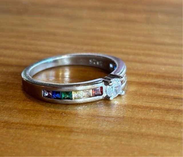 Anillo Plata con Circonitas Arcoíris