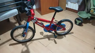 Bicicleta infantil roja DENBIKE casi nueva