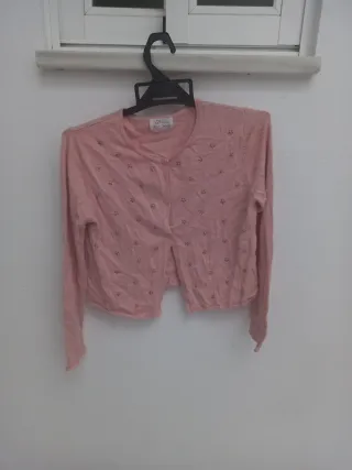 Rebeca rosa adornada talla 13-14