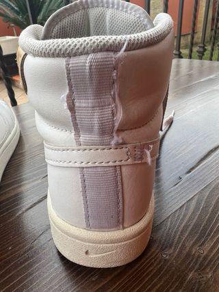 Sneakers alte Nike bianche bambina 39