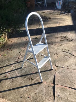 Escalera Plegable Blanca