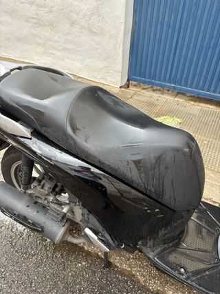 Honda SH 125i Scooter Negra