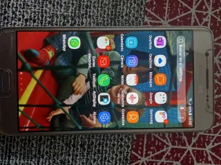 Samsung Galaxy J5 Dorado con cargador