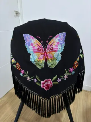 Mantoncillo Flamenca Mariposa Bordado Nuevo