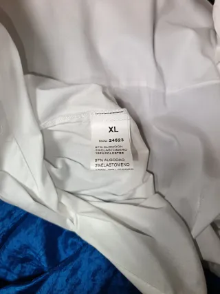 Conjunto Blusa Blanca y Falda Azul