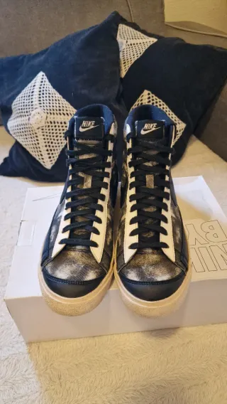 Nike Blazer Mid '77 Talla 41 Nuevas