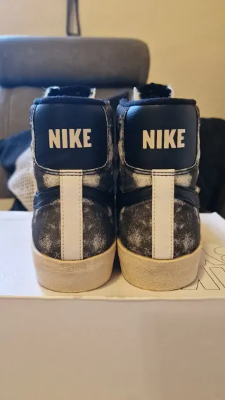 Nike Blazer Mid '77 Talla 41 Nuevas