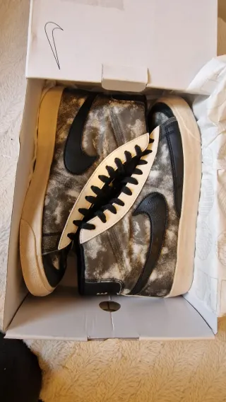 Nike Blazer Mid '77 Talla 41 Nuevas