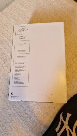 Nike Blazer Mid '77 Talla 41 Nuevas