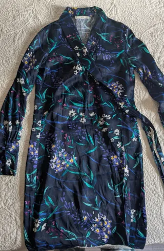 Vestido Mango floral talla XS