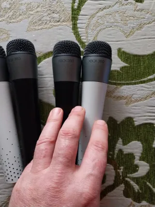 Micrófonos Xbox 360 (2 Blancos, 2 Negros)