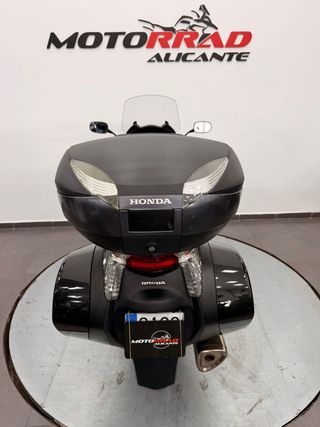 Honda NT 700 V Deauville