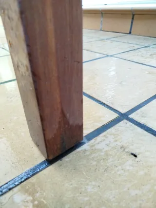 Mesa de jardín de madera