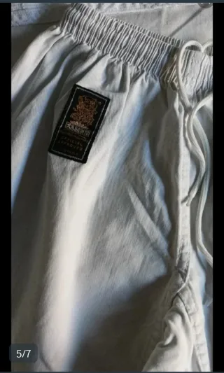 Kimono blanco artes marciales