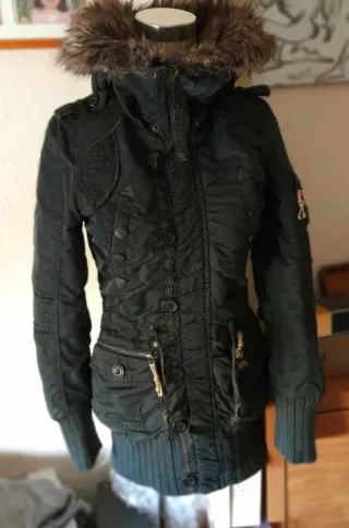 Parka Khujo verde petróleo estilo vintage/militar