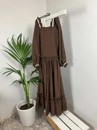 Vestido Medieval Marrón y Blanco