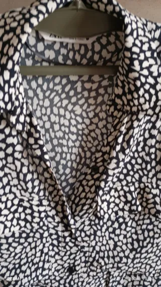 Camisa estampada preto e branco