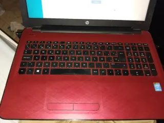 Portátil HP i3 Rojo