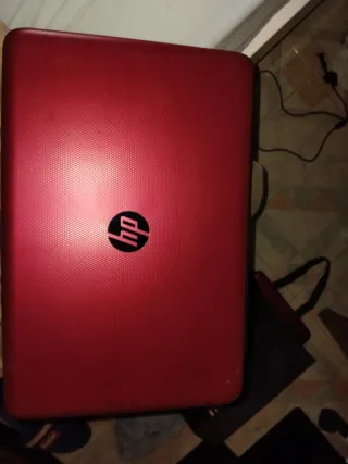 Portátil HP i3 Rojo