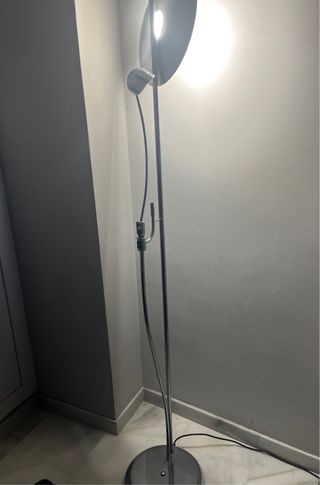 Lámpara de diseño cromada. Lud led.