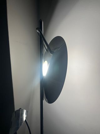 Lámpara de diseño cromada. Lud led.