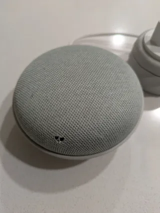 Google Home Mini + Soporte de enchufe