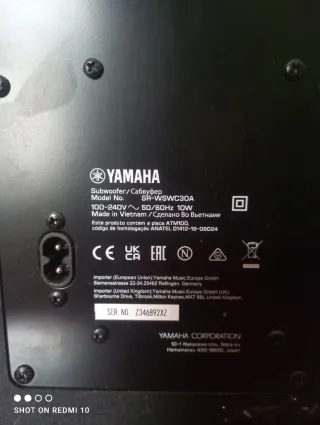Barra Sonido Yamaha con Subwoofer Negro