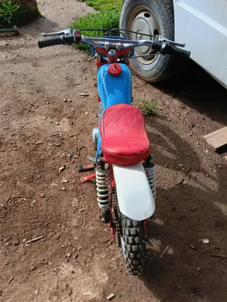 Italjet D50 moto infantil con recambios