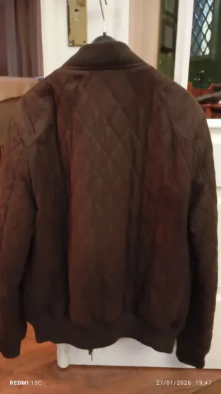 Casaco homem castanho acolchoado