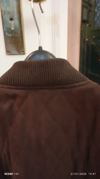 Casaco homem castanho acolchoado