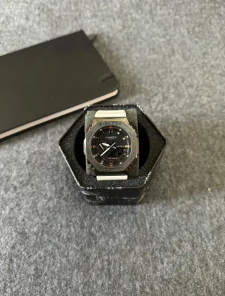 Reloj Casio MOD de acero con dial negro