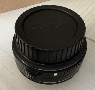 Canon EF-S 24mm f/2.8 STM
