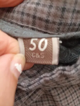 Pantaloni uomo fantasia a quadri.