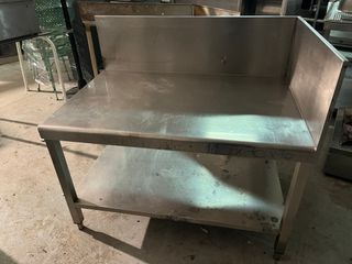 Mesa de acero inoxidable industrial