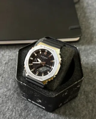 Reloj Casio MOD de acero con dial negro