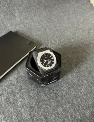 Reloj Casio MOD de acero con dial negro