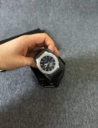 Reloj Casio MOD de acero con dial negro